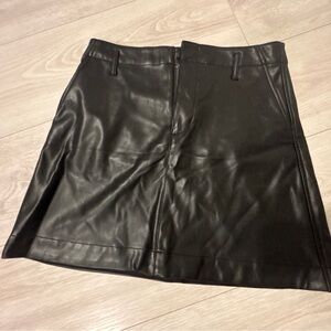 GAP Black Faux Leather Mini Skirt